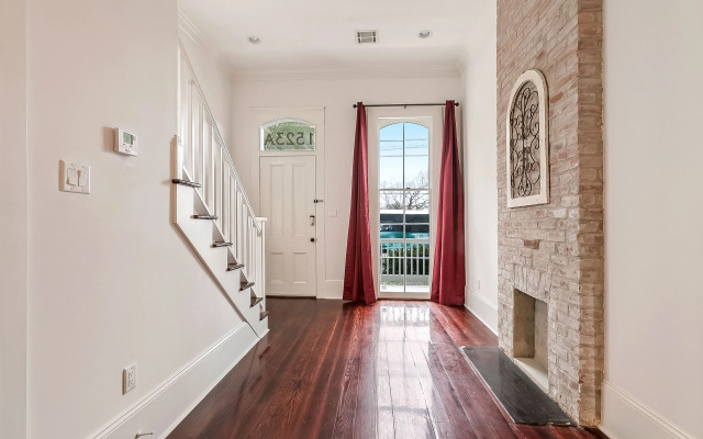 Residences Du Carondelet by Hosteeva