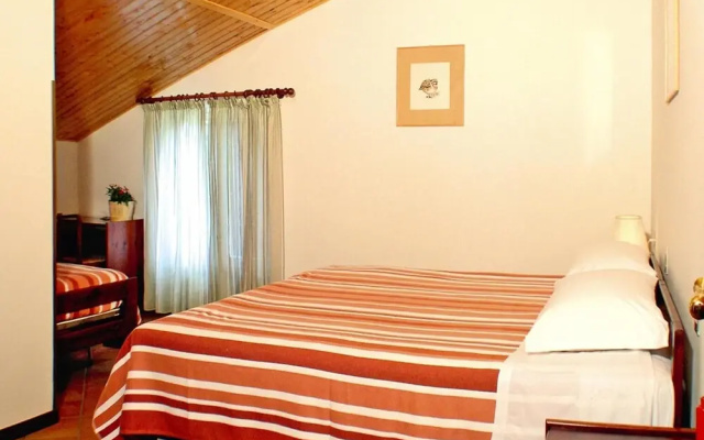 Hotel in Marche With Scenic Hiking Trails