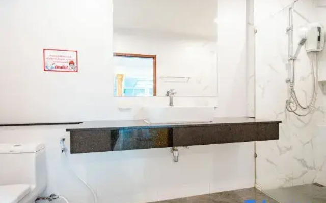 M4 Billion Pool Villa Cha-am