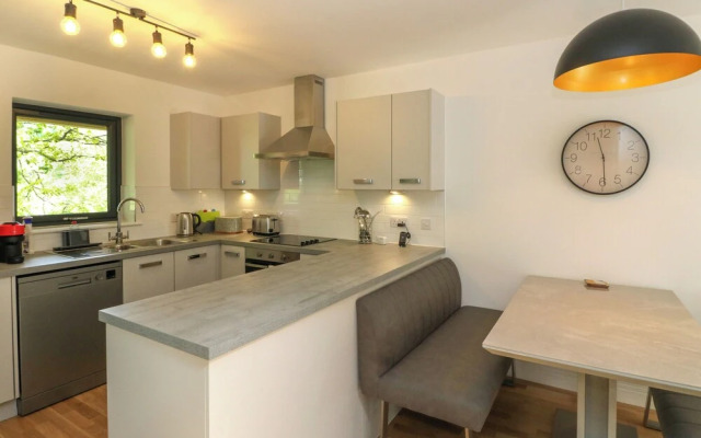 Oakbank Mews