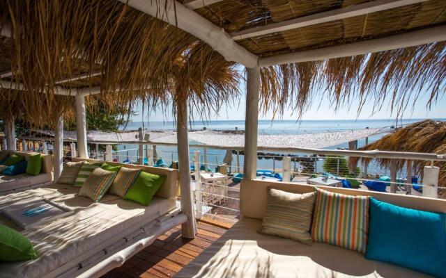 The Golden Coast Beach Hotel