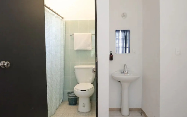 ANTIQUE Guest House Fundidora