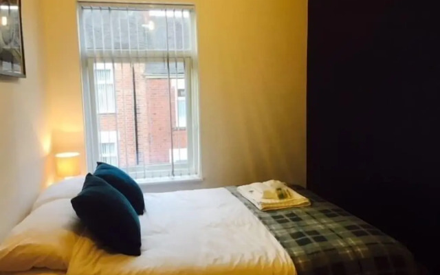 Town House @ Balliol St