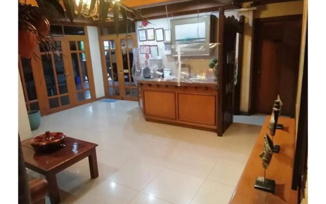 RedDoorz at Casa Marabella Villamonte Bacolod City