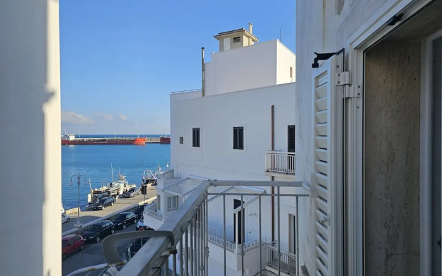 Fanali in Monopoli With 1 Bedrooms and 1 Bathrooms