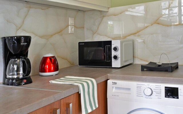 "Rolls Royce" elegant flat in P.Faliro district