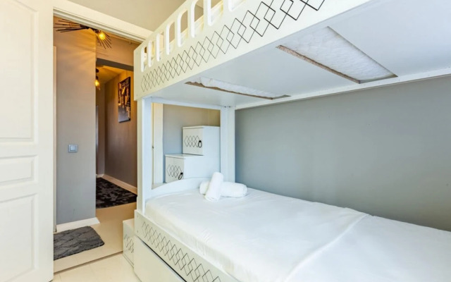Flat Central Location on Rumeli Street Nisantasi