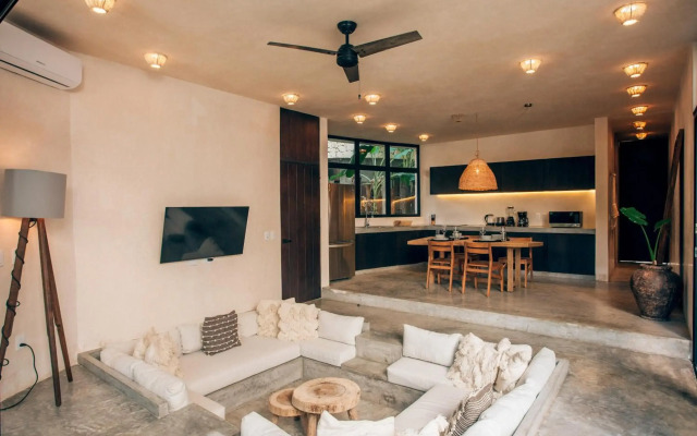 Round Villa Private Pool & Jungle rooftop 2A