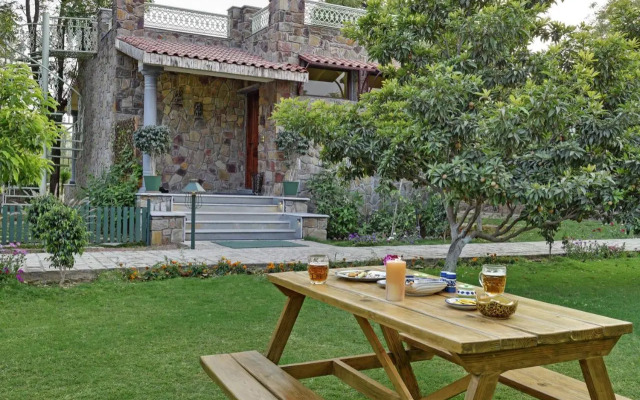 Vatsalya Vihar - A Luxury Pool Villas Resort