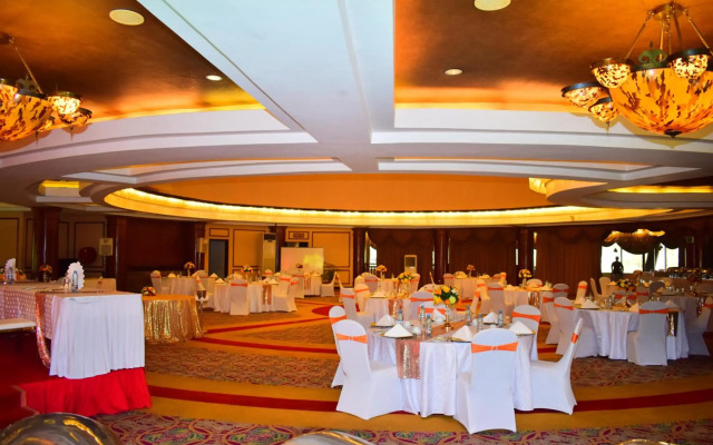 Safari Park Hotel And Casino