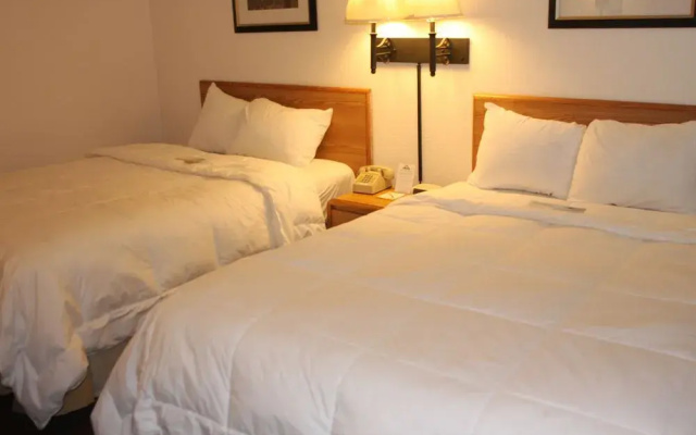 Days Inn & Suites Needles
