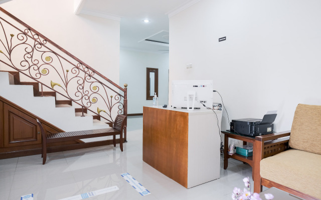Wisma Delapan