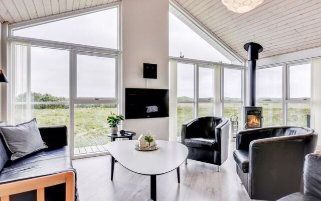 "Arngard" - 1.2km from the sea in Western Jutland