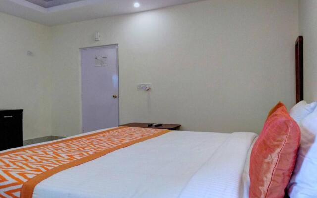 Fabhotel Shreyas Inn