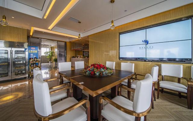 Lanhai Longyue Hotel
