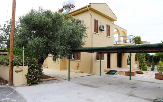 Villa Baris by Amy Villas
