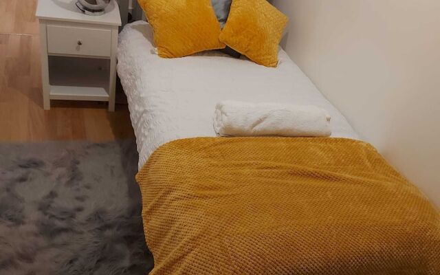 Beautiful 2-bed Apartment in Milton Keynes