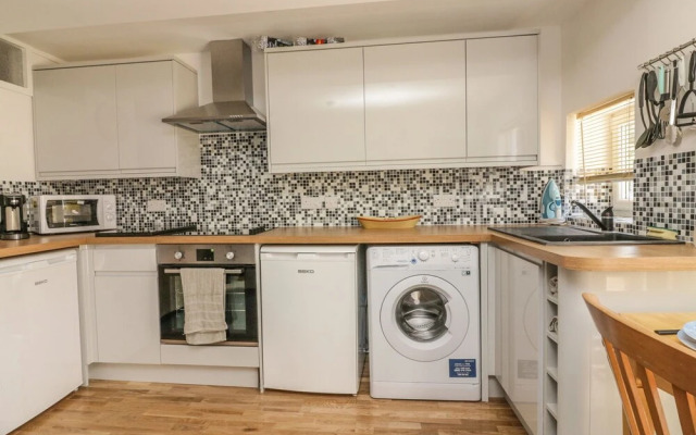 Flat 1