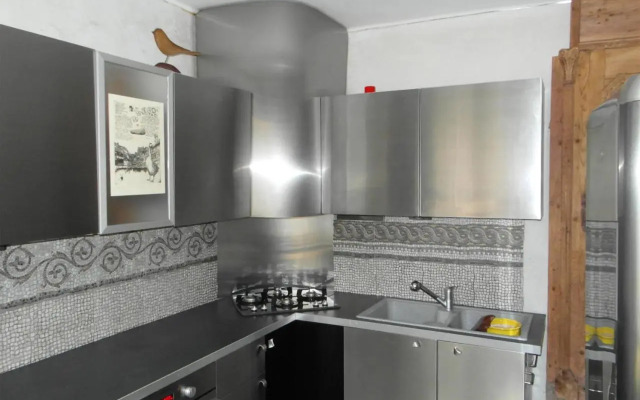 Comfy & Cosy Apartment