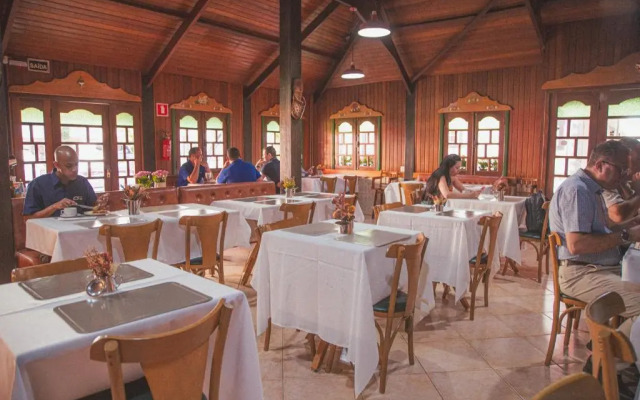 Italian Palace Hotel