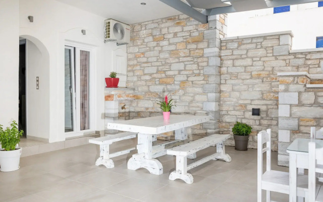 Katerina Roza Studios - Heartfelt Hospitality in the City