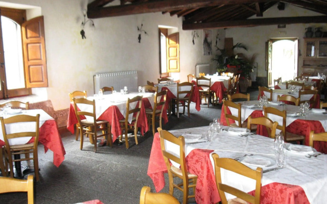 La pietra antica O' munti