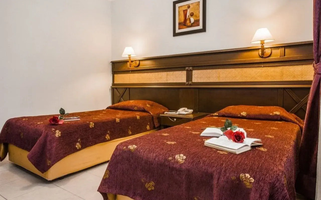 Отель Kleopatra Ada