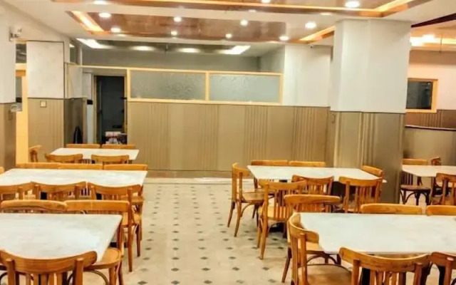 Al Atiq Hotel