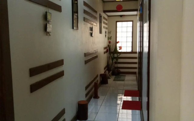 NB 7J's Pension House