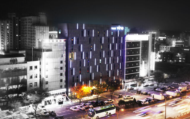 Vine Hotel