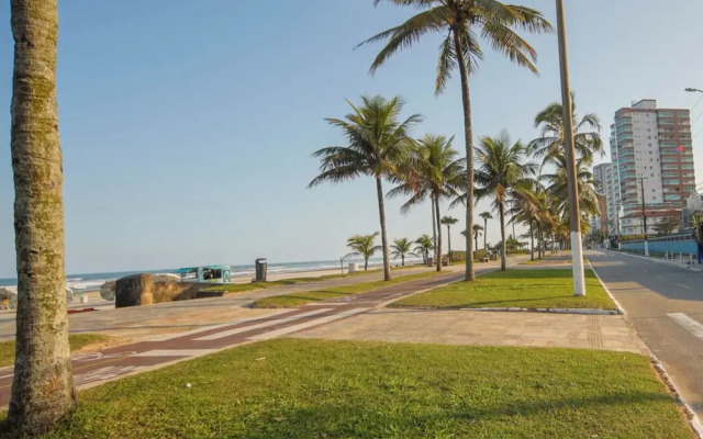 Apto pet Friendly com Garagem a 100m do mar