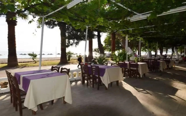 Tuana Hotel