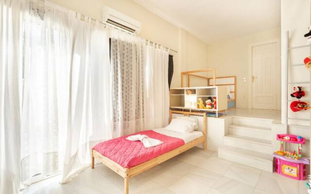 Villa Artemis near Athens Airport