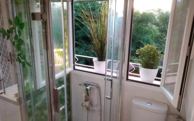 Apartamento con terraza y vistas al mar