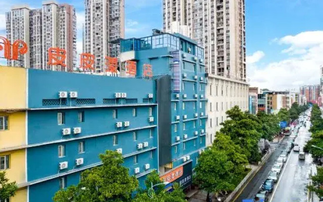 Pipiyang Hotel