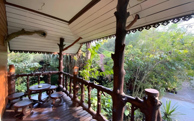 Khao Sok Tree House