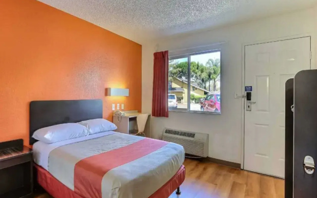 Motel 6 Pleasanton, CA