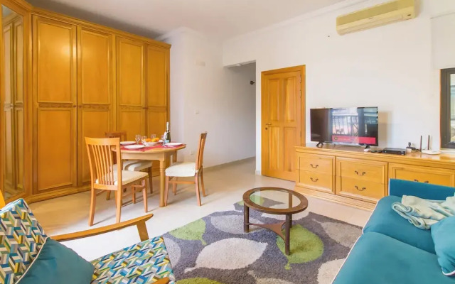 A Lovely Apart By The Sea Sliema