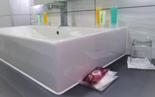 A de Lolo - Four Rooms