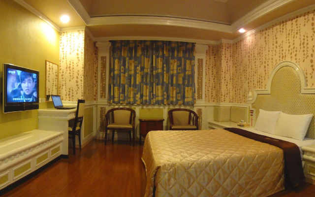 Taoyuan Hua Yue Hotel