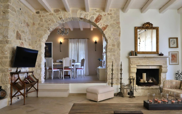 Olive House Traditional Villa with Pool