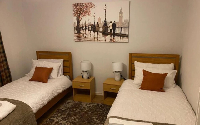 Beautiful 2-bed Apartment in Ashford