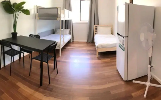 Private room in City Central!