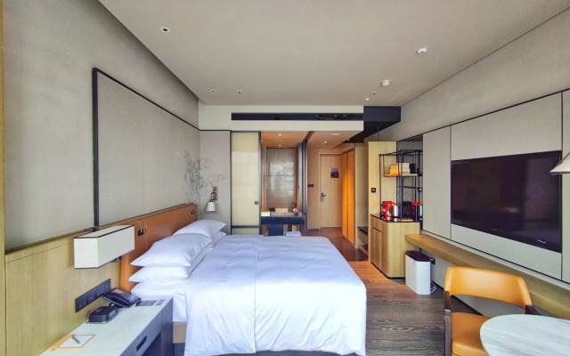 Courtyard by Marriott Luoyang