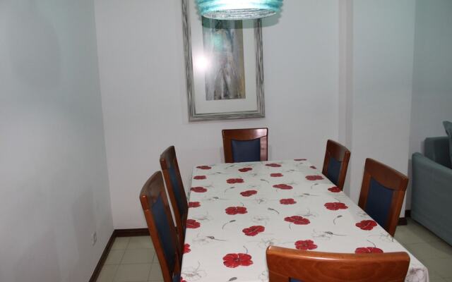 Beautiful Apartment in Quarteira with Beach View