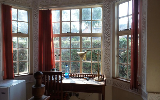 Parklands Shade Hotel