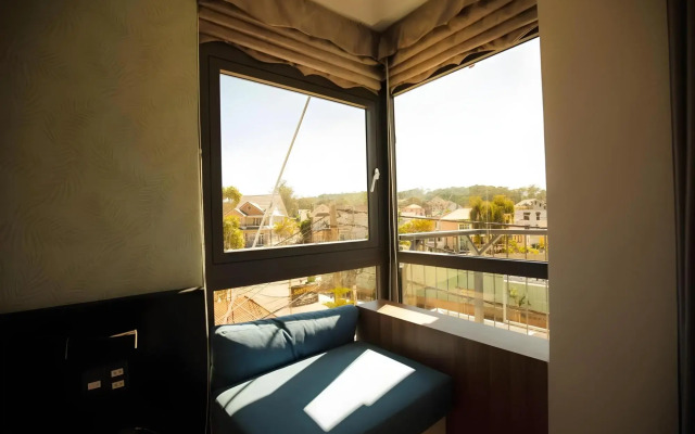 Mille Fleurs 02 Hotel