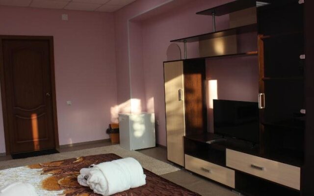 Guris Hotel - Hostel