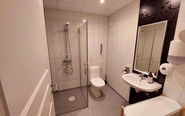 Eidfjord Riverside Apartments & Glamping