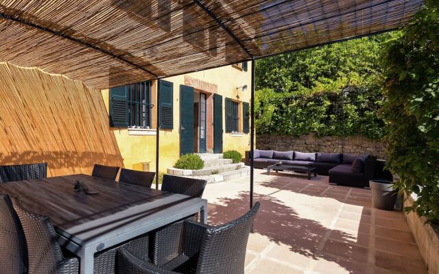 Blissful Villa in Grasse With Private Swimming Pool